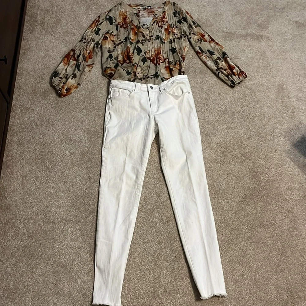 Fairhope Blouse - Picture 6 of 7